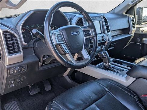Used 2020 Ford F150 Lariat RWD image 10