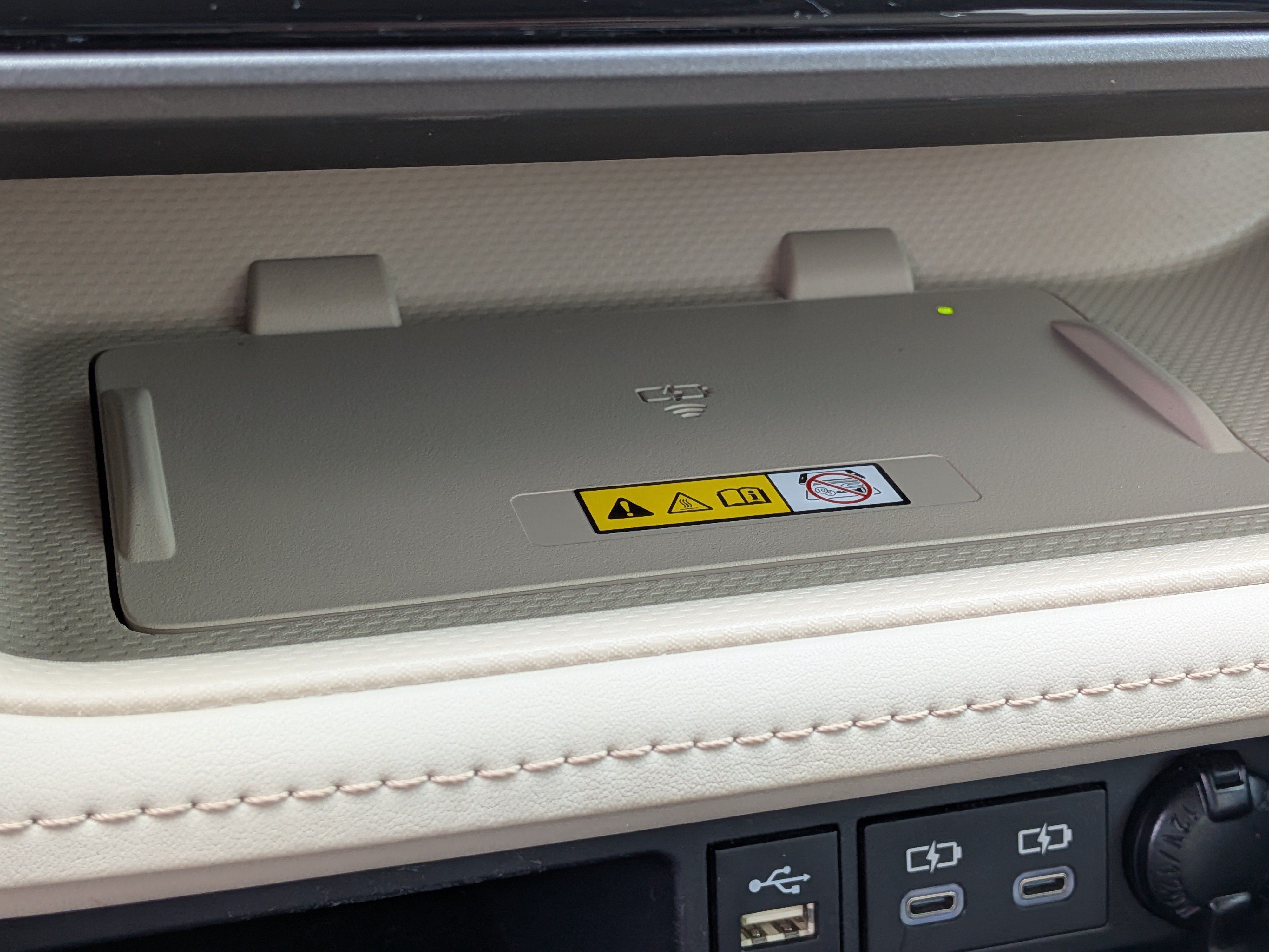 Used 2023 Toyota Highlander XLE FWD image 31