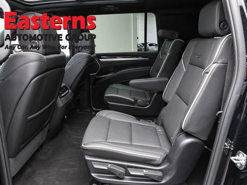Used 2026 Cadillac Escalade ESV Luxury w/ Touring Package AWD/4WD image 25