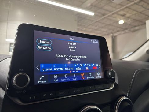 Used 2025 Nissan Sentra SV FWD image 16