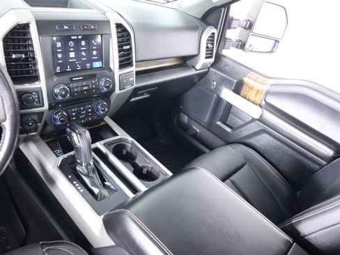 Used 2018 Ford F150 Lariat w/ Heavy-Duty Payload Package AWD/4WD image 37