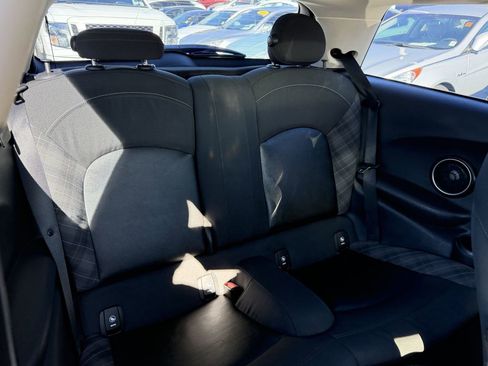 Used 2014 MINI Cooper S image 17