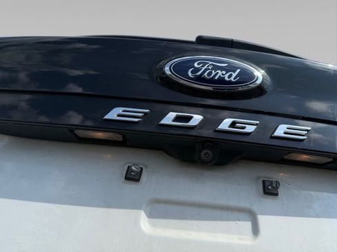 Used 2022 Ford Edge SEL w/ Convenience Package AWD/4WD image 16