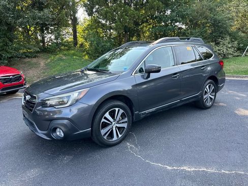 Used 2019 Subaru Outback 2.5i Limited AWD/4WD image 8