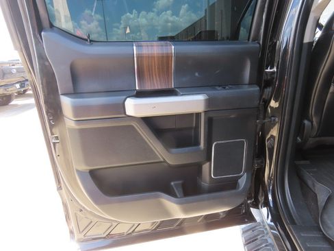 Used 2015 Ford F150 Lariat w/ Equipment Group 501A Mid AWD/4WD image 17