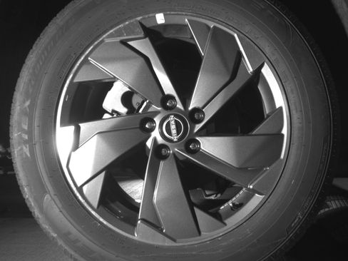 Used 2025 Nissan Rogue SV FWD image 15