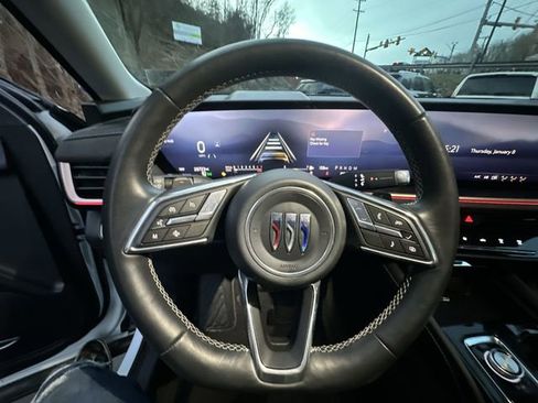 Used 2024 Buick Envision Sport Touring image 13