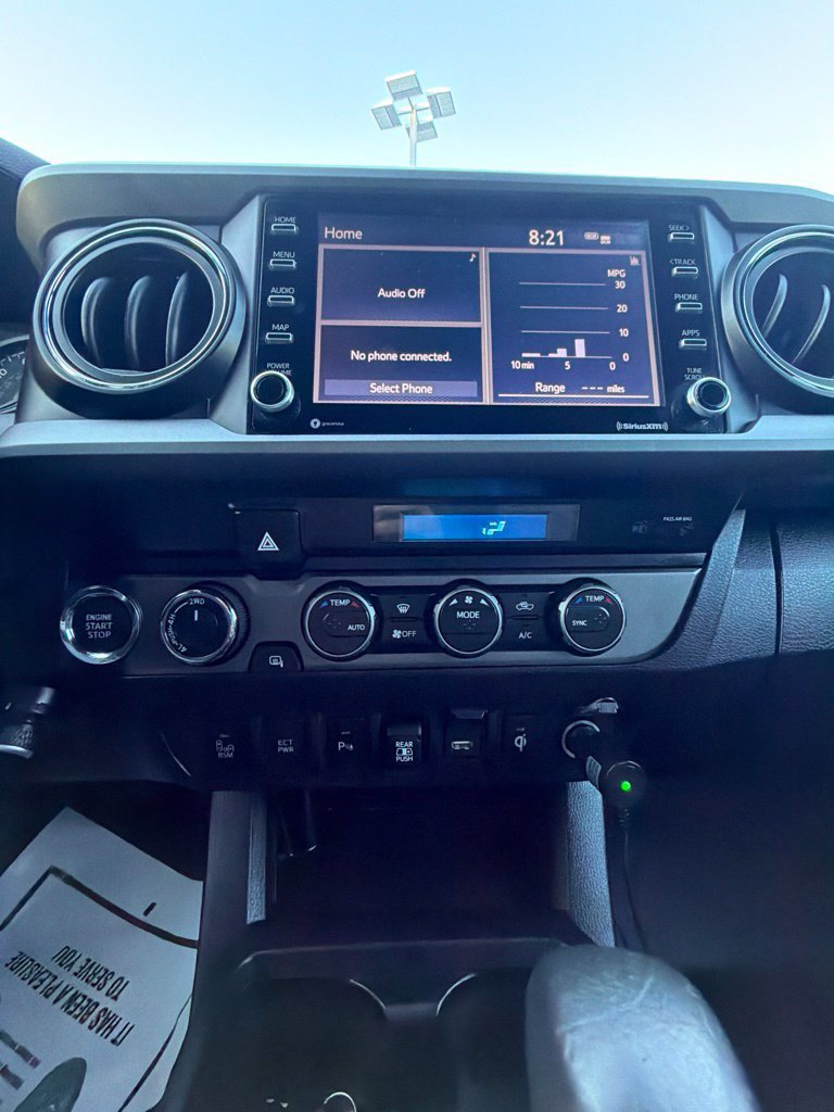 Used 2021 Toyota Tacoma TRD Off-Road w/ Technology Package AWD/4WD image 13