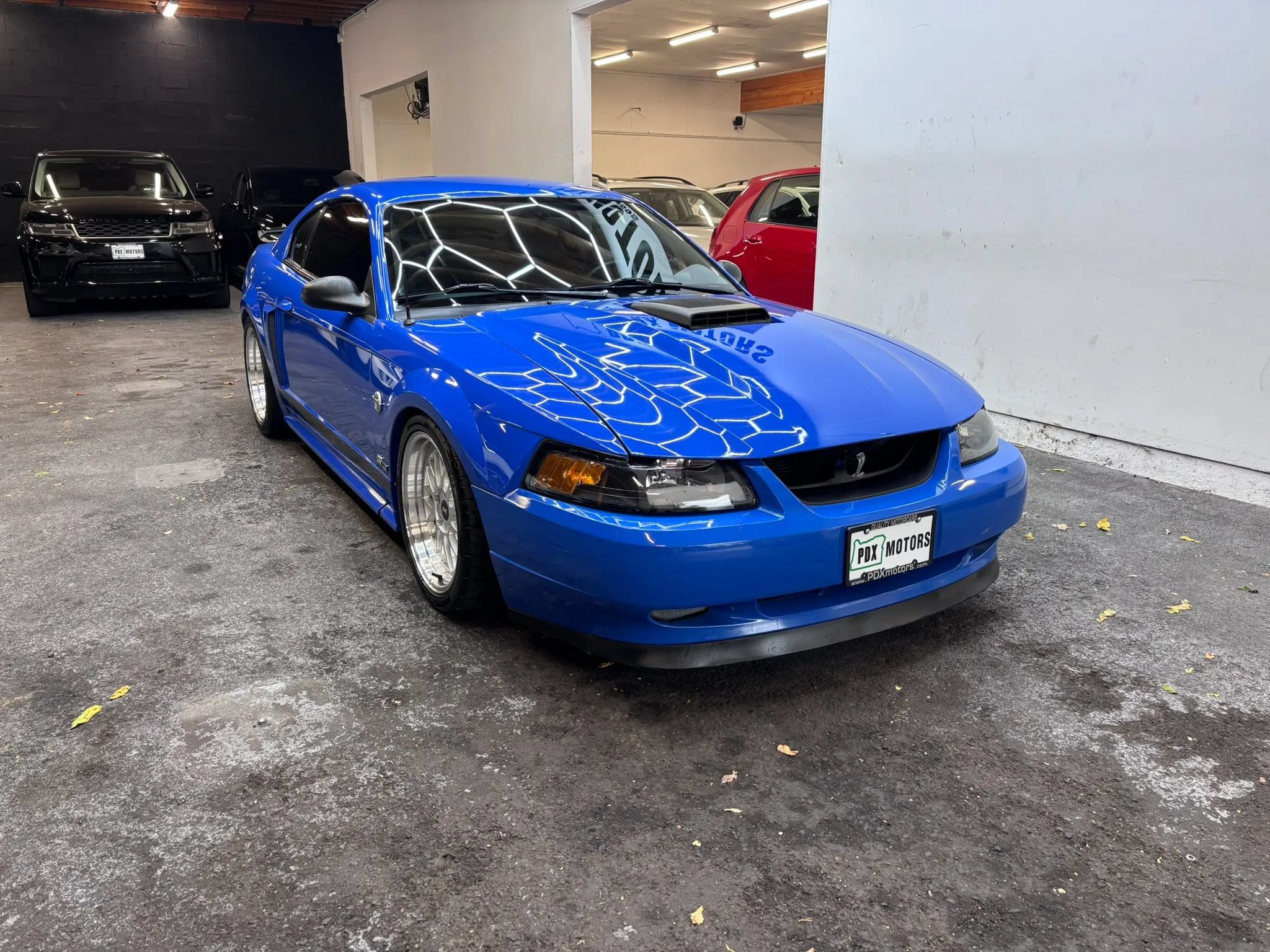 Used 2004 Ford Mustang Mach 1 RWD image 2