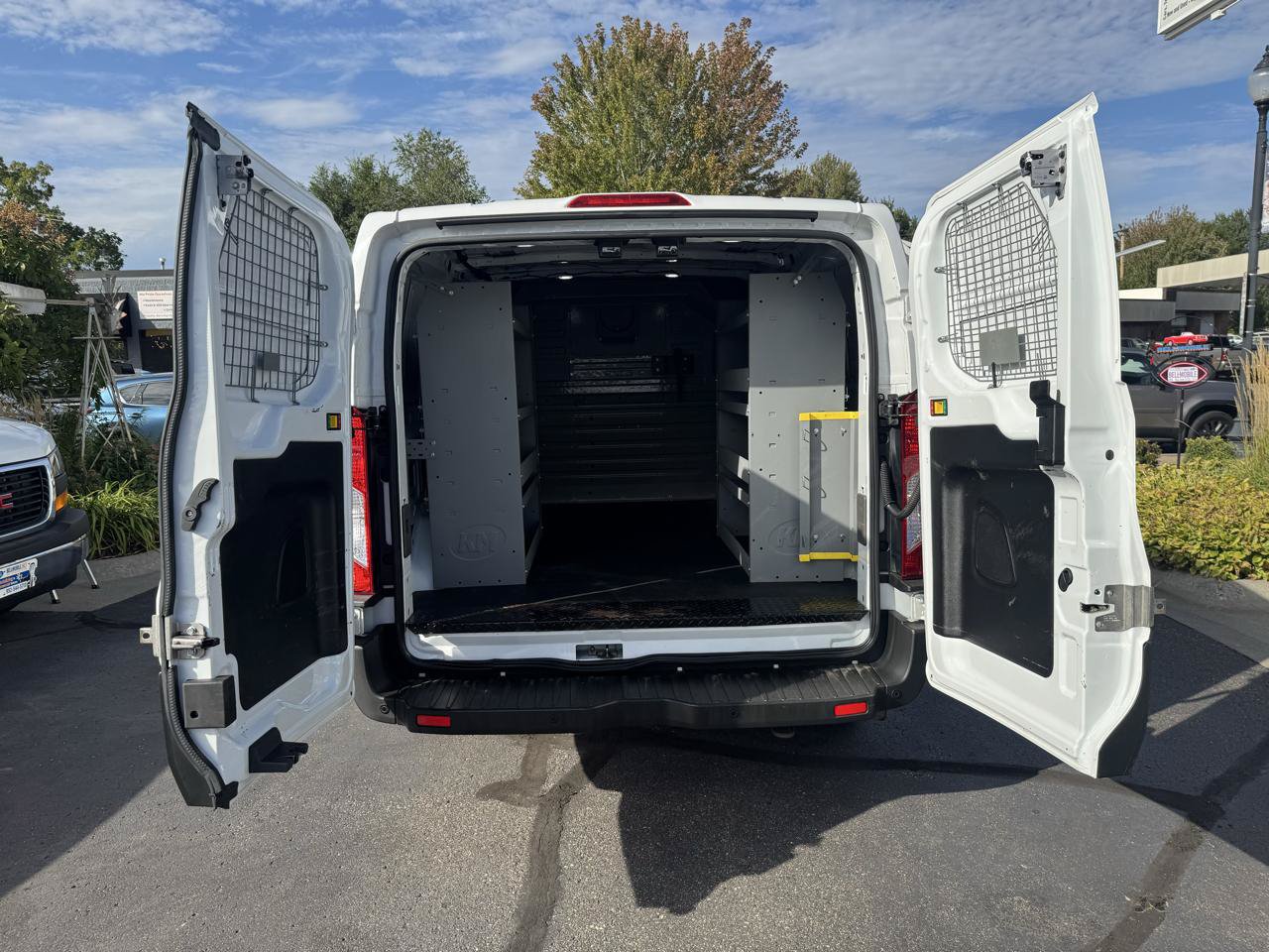 Used 2021 Ford Transit 250 Low Roof RWD image 11