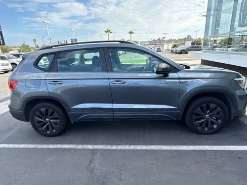 Used 2023 Volkswagen Taos S FWD image 5