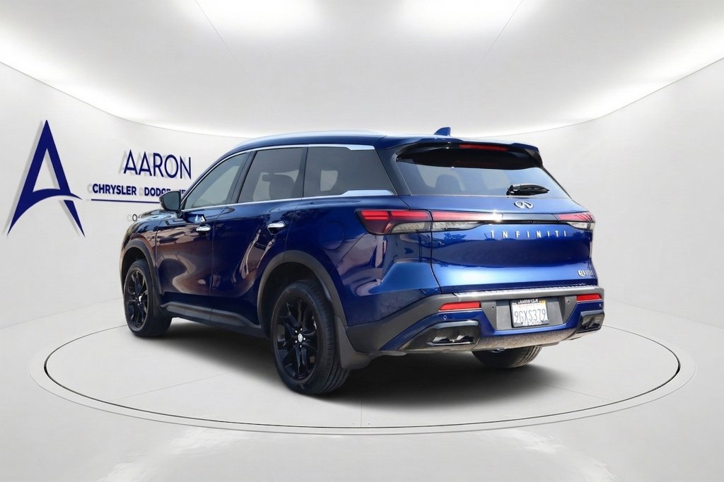 Used 2023 INFINITI QX60 Luxe w/ Cargo Package FWD image 9