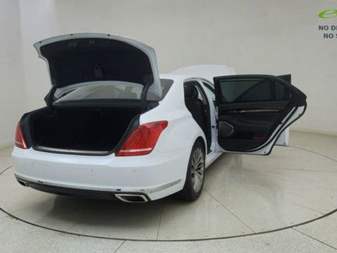 Used 2019 Genesis G90 3.3T Premium RWD image 73