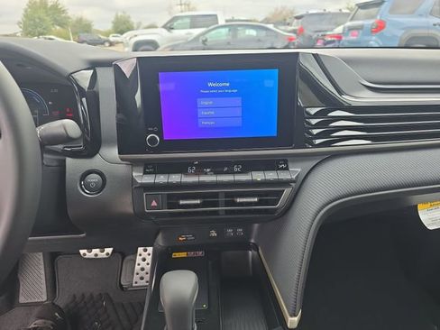 New 2026 Toyota Camry SE image 19