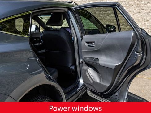 Certified 2023 Toyota Venza XLE AWD/4WD image 19