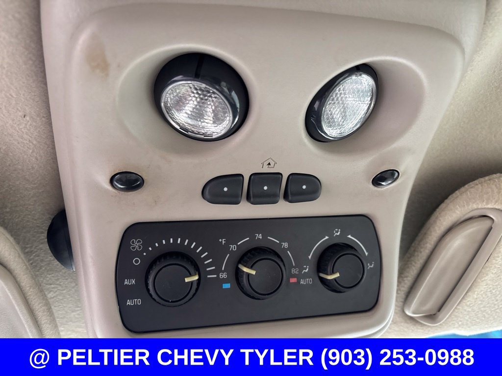 Used 2003 Chevrolet Tahoe LT RWD image 17