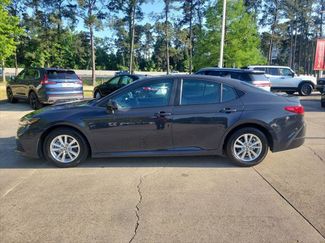 Used 2025 Toyota Camry LE FWD video 2