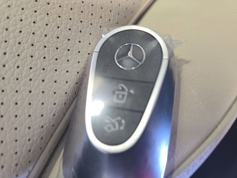 Certified 2026 Mercedes-Benz E 350 4MATIC Sedan image 39