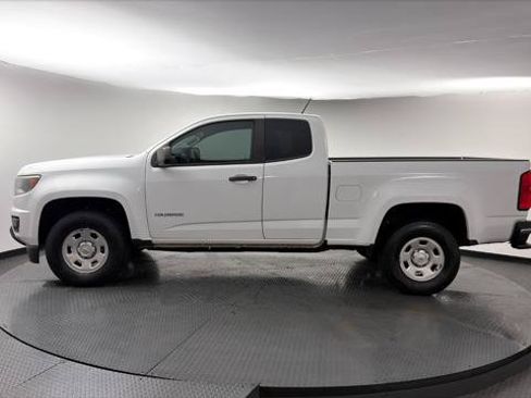 Used 2019 Chevrolet Colorado W/T RWD image 3