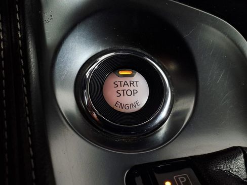 Used 2022 Nissan Maxima SV w/ Floor Mat Group FWD image 17