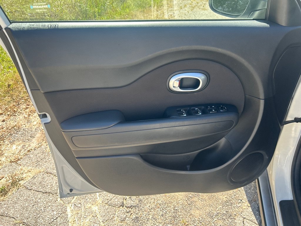 Used 2019 Kia Soul FWD image 7