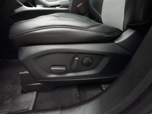 Used 2023 Ford Explorer XLT w/ Equipment Group 202A image 30