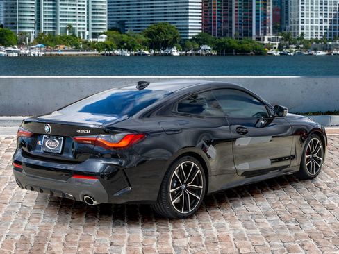 Used 2021 BMW 430i Coupe w/ M Sport Package image 5