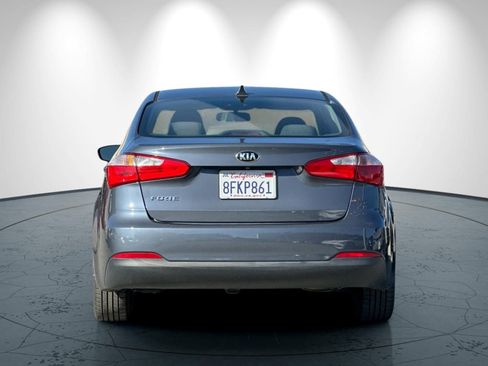 Used 2016 Kia Forte LX w/ LX Popular Plus Package image 5
