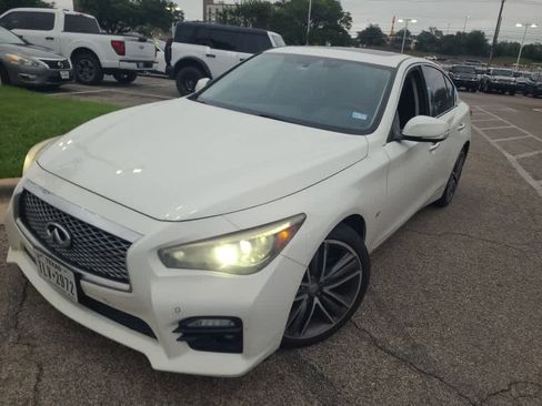 Used 2014 INFINITI Q50 w/ Technology Package RWD image 2