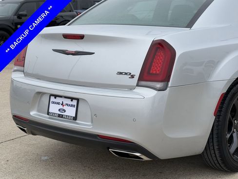 Used 2023 Chrysler 300 S image 8