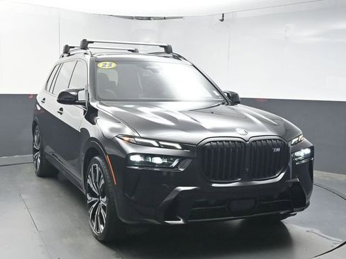 Used 2023 BMW X7 M60i w/ Executive Package image 2