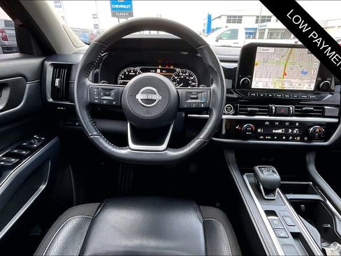 Used 2023 Nissan Pathfinder SL w/ SL Premium Package image 8