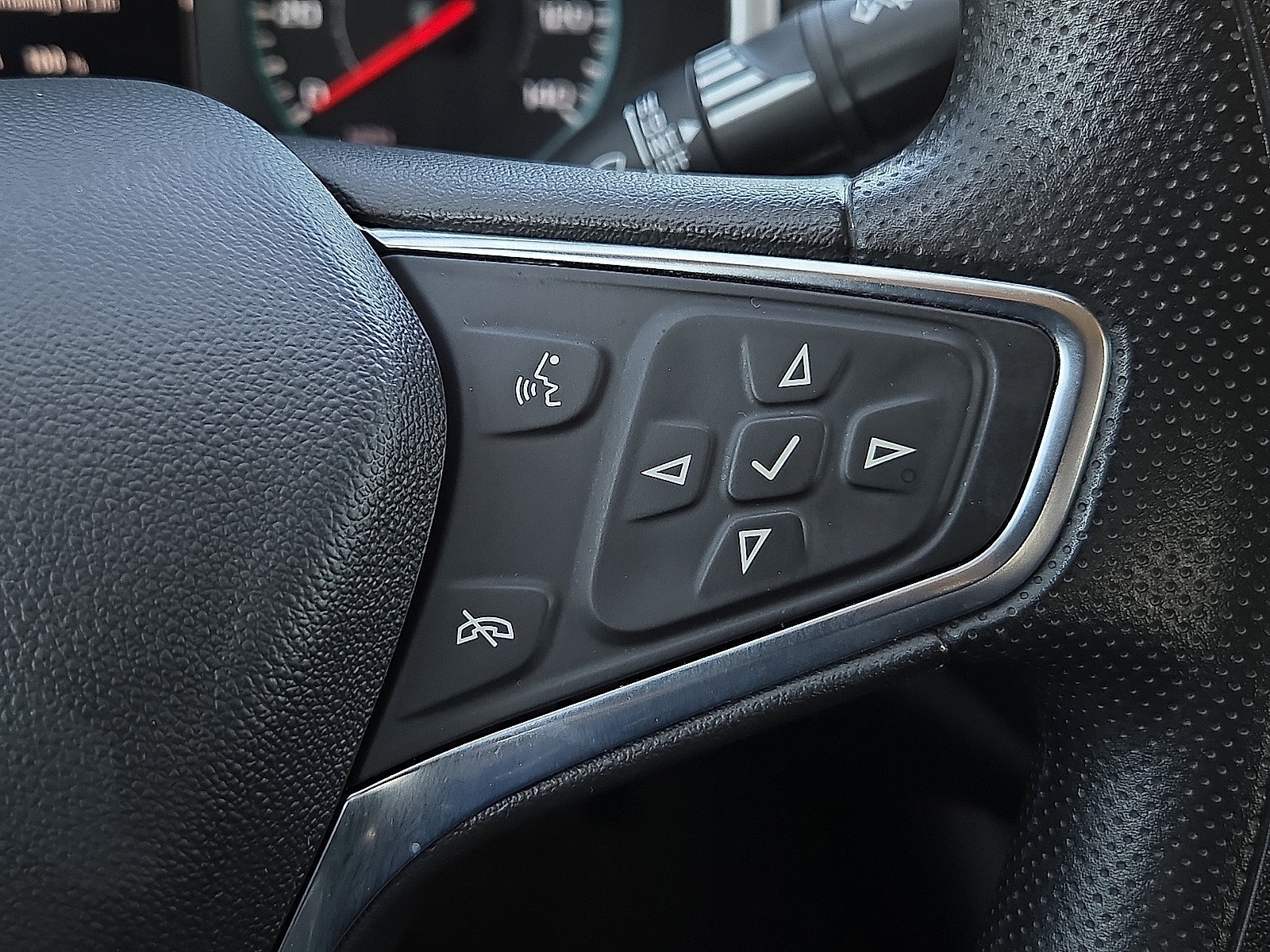 Used 2024 Chevrolet Malibu LT FWD image 19