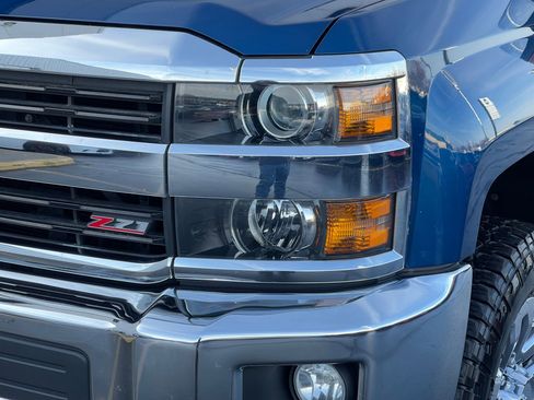 Used 2017 Chevrolet Silverado 2500 LTZ w/ LTZ Plus Package image 33