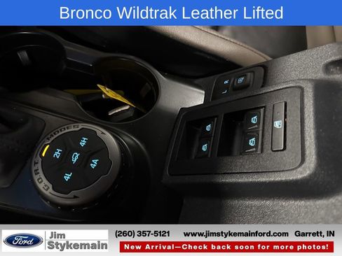 Used 2022 Ford Bronco Wildtrak AWD/4WD image 25