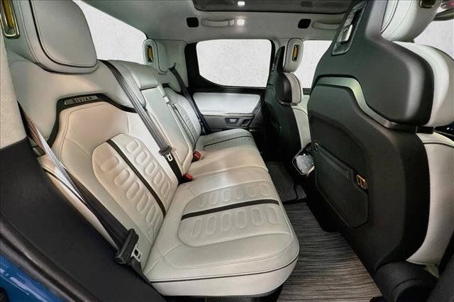 Used 2022 Rivian R1T Adventure AWD/4WD image 22