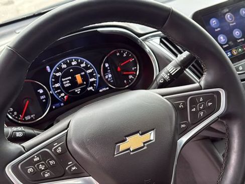 Used 2023 Chevrolet Malibu LT image 18