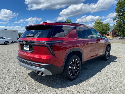 New 2026 Chevrolet Traverse LT w/ Sun and Wheel Package image 3