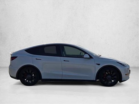 Used 2022 Tesla Model Y Performance AWD/4WD image 4