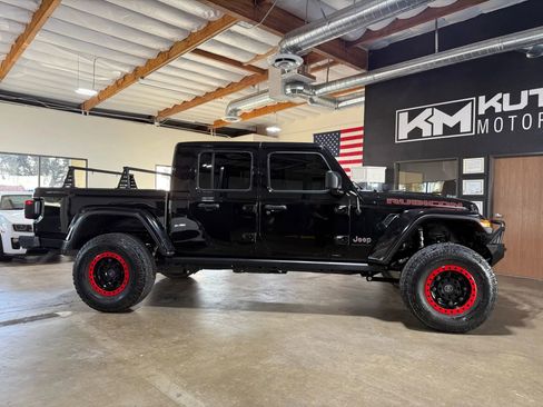 Used 2021 Jeep Gladiator Rubicon image 2