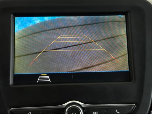 Used 2019 Chevrolet Equinox LS FWD image 35