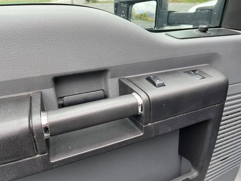 Used 2014 Ford F350 XL w/ Power Equipment Group image 15