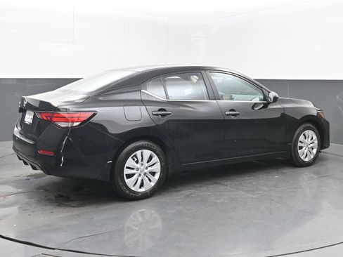 New 2025 Nissan Sentra S image 7