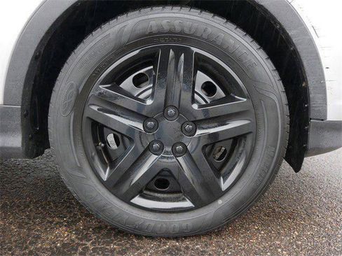 Used 2015 Ford Escape S image 9