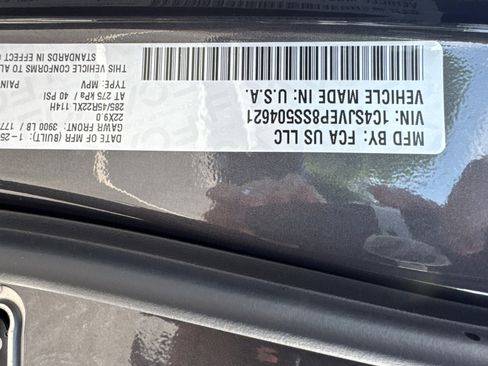 Used 2025 Jeep Grand Wagoneer 4WD image 39