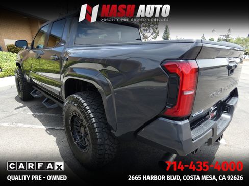 Used 2026 Toyota Tacoma SR5 AWD/4WD image 16