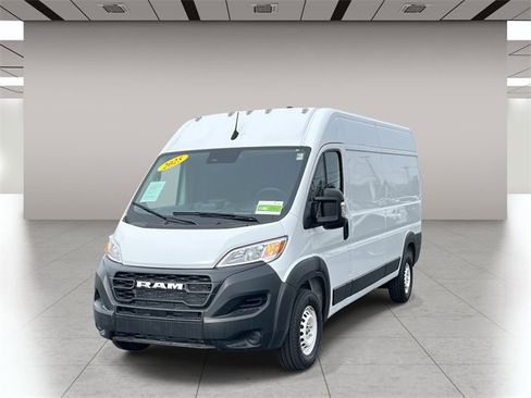 Used 2025 RAM ProMaster 2500 w/ Storage Group image 8