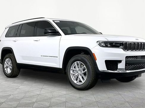 New 2026 Jeep Grand Cherokee L Laredo AWD/4WD image 3