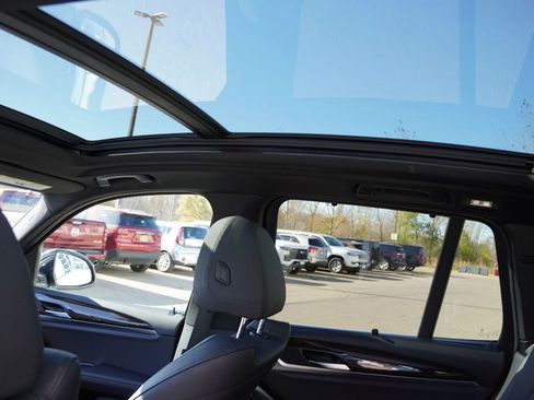 Used 2020 BMW X3 xDrive30i w/ Driving Assistance Package image 18