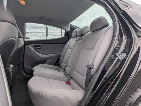Used 2013 Hyundai Elantra GLS FWD image 6